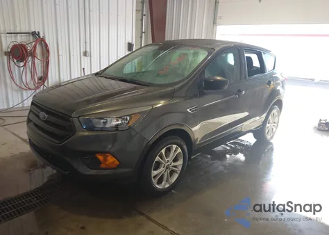 2019 Ford Escape S z USA, uszkodzony, nr VIN 1FMCU0F76KUA87299